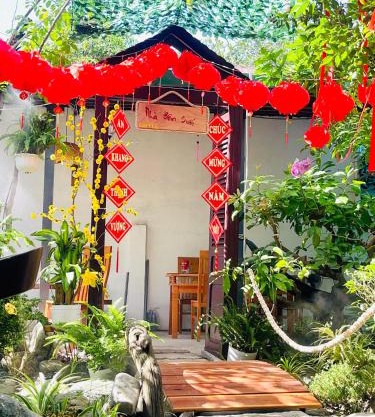 Bơ Homestay by Nhà Bên Suối