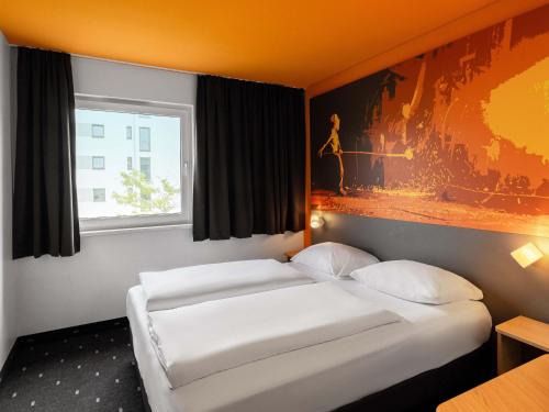 B Hotel 