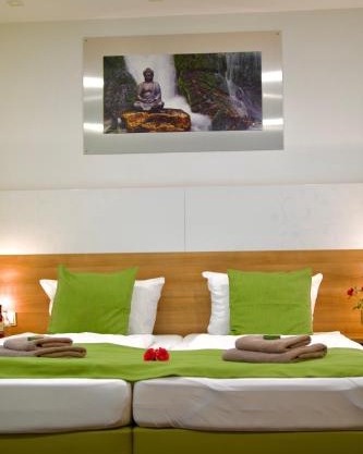 B&B Outlet Hotel - Metzingen - Kostenlose Parkplätze - Self Check-In