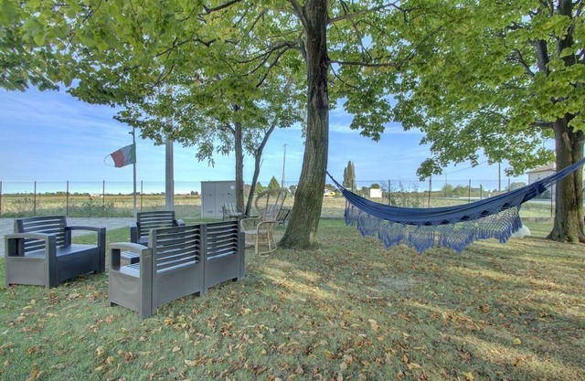 B & B-RESILIENZA Venice lagoon, countryhouse, breakfast, parking, wifi, aircond