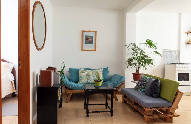 Baños Downtown Comfy apartment - work area & laundry