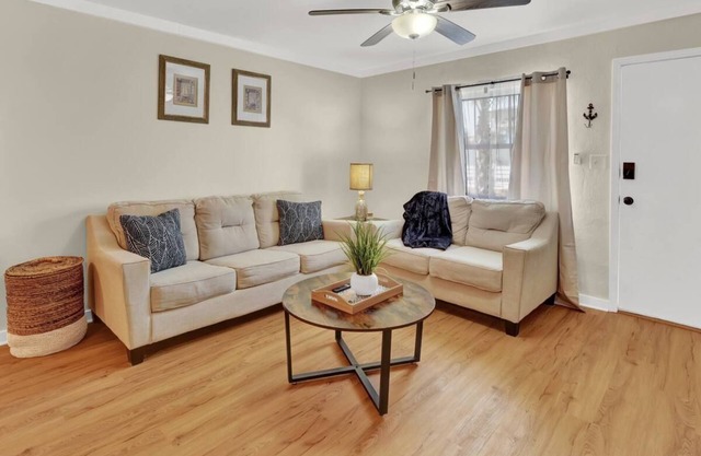 Bahama Breeze | Cozy 1BR | Cozy Retreat