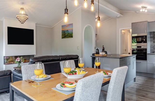 Bakewell Deluxe Lodge Pet Friendly