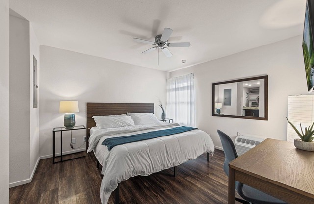 Bamboo Loft Elegant Spacious - dedicated workspace dedicated Parking has a GYM