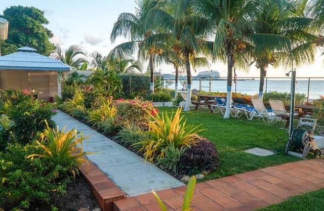 Banyan Beach Cottage