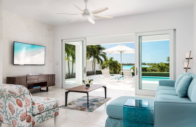 Bari beachfront luxury villa