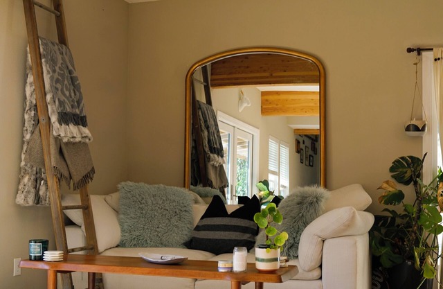 Barn Haus by the Creek. Dog Friendly!