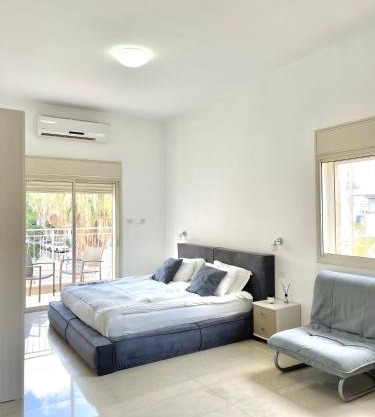 Bat Galim - luxury apartment by the sea