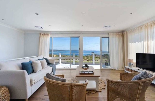 Bawley Blue Summary: