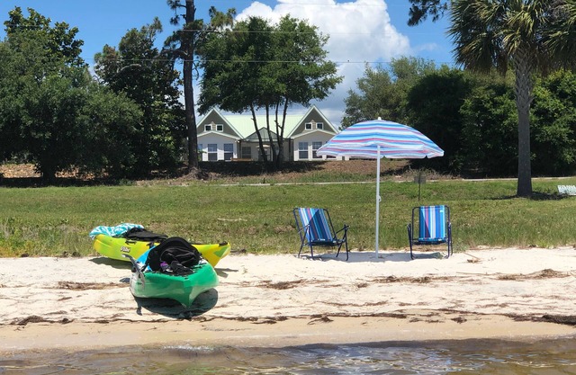 BAYFT HOME, HEATED POOL NEAR SGI, C’BELLE & APALACH BOOKING FALL ‘25