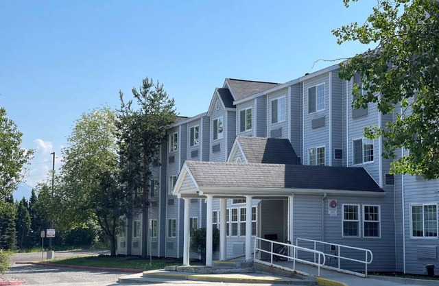 Baymont Inn & Suites by Wyndham Anchorage Airport