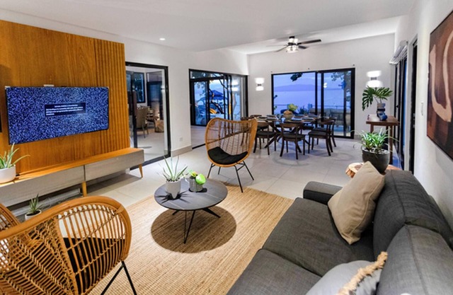 Bayshore 76 Beachfront Villa Palmar de ocoa