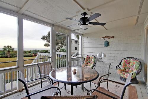 BC23: 23 Beach Club Villa