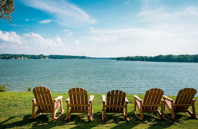 Beach-Area View Family Style Two Bedroom Cabin #9 at Long Cove Resort - Flexible Cancellation! by RedAwning