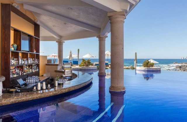 Beach Front Studio w Gym & Hot Tub in Hacienda Encantada