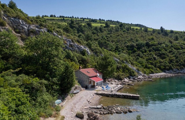 Beach house Jerko by Villas Guide