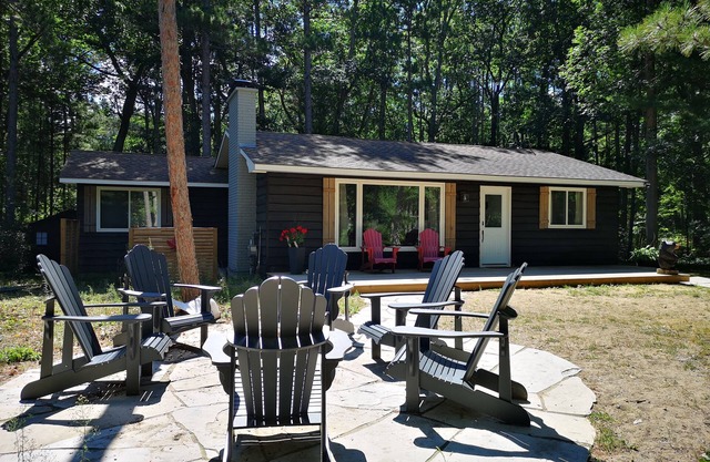 Beach O Pines - Black Bear Cabin