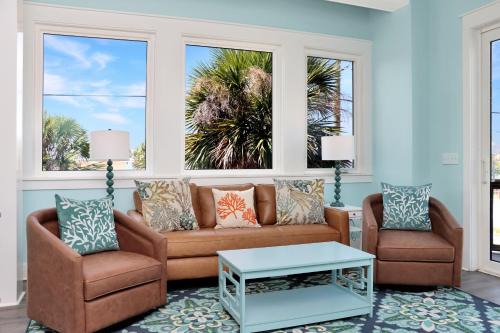 Beach View Upper by Pristine Properties Vacation Rentals