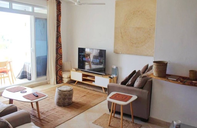 Beachfront Apartment w/Tub + Pool — 5 min from the beach