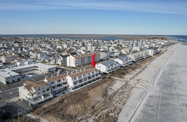 Beachfront Bliss – Direct, Unobstructed Ocean Views! No long walks to the beach