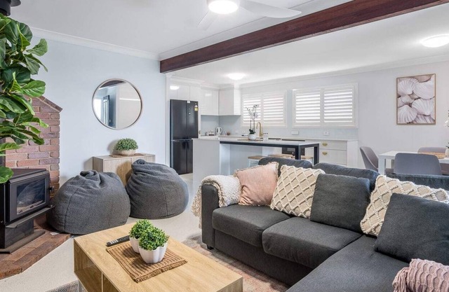 Beachfront Bliss, Wynnum