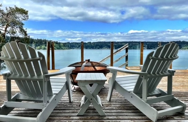 Beachfront Bliss: Your Private Escape on Vashon Island