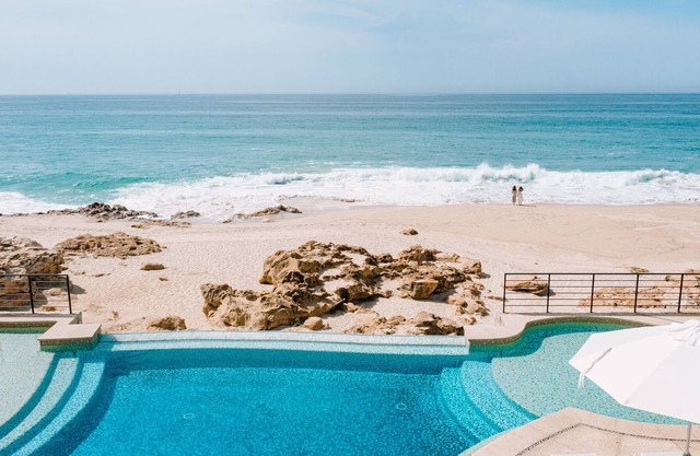 Beachfront Flats 3bd Residence