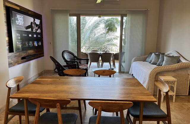 BeachFront | Golf | Heated pool | Tennis | Netflix