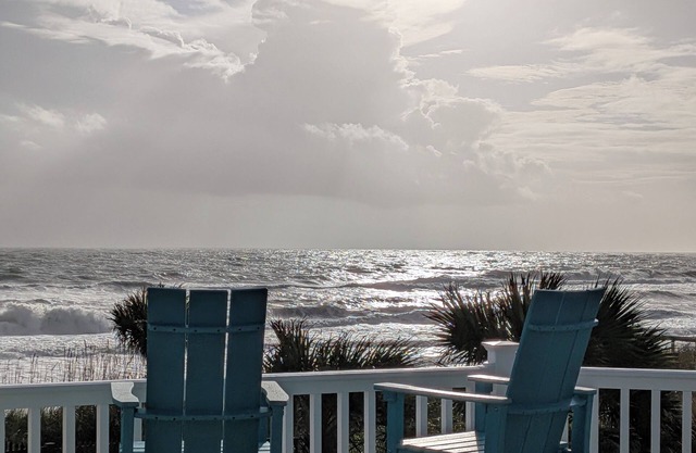 Beachfront, Hot Tub, Pool, Private House on Vilano Beach!