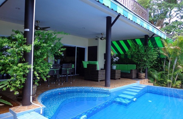 Beachfront Oasis with Private Pool and Jacuzzi on Samui's Bang Por Beach