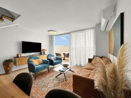 Beachfront Paradise Penthouse