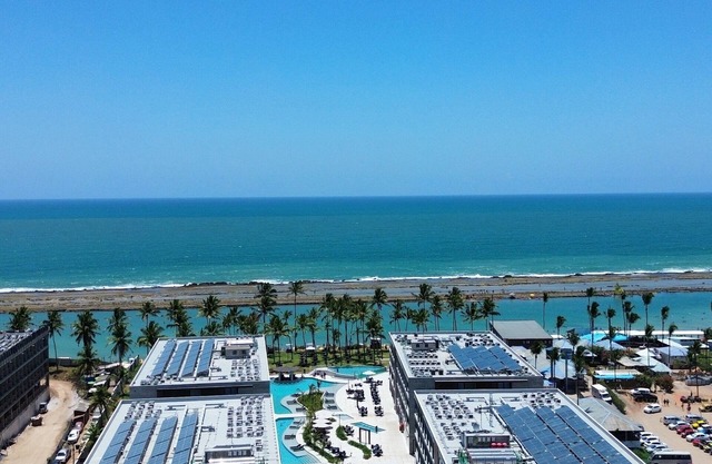 Beachfront Resort! Apartment in Porto Alto Resort