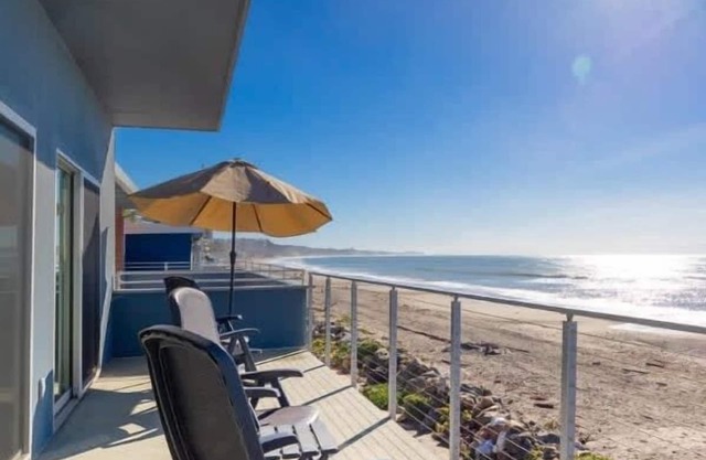 Beachfront Rio Del Mar Home - 5 bedrooms!