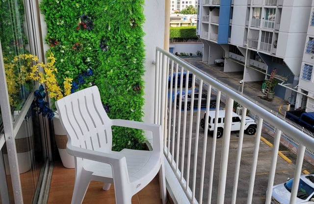 Beachside Bliss: Cozy Studio in Isla Verde with Pool, WiFi & Parking!