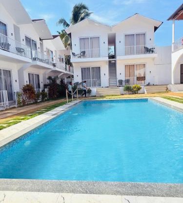 Beachwaves cottages by Tvessa