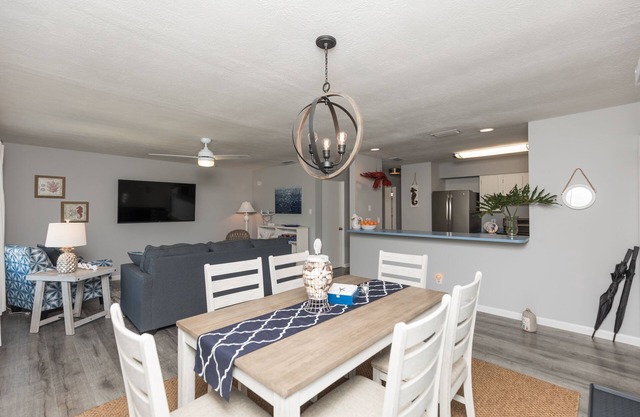 Beachy Getaway–Cozy, Clean & Equipped w/All Essentials! Relax, Enjoy & Refresh!