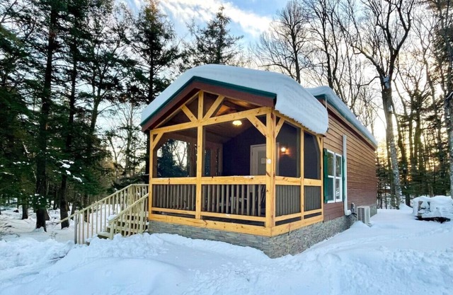 Bear Cub Cabin is a cozy 1 bedroom and loft oasis