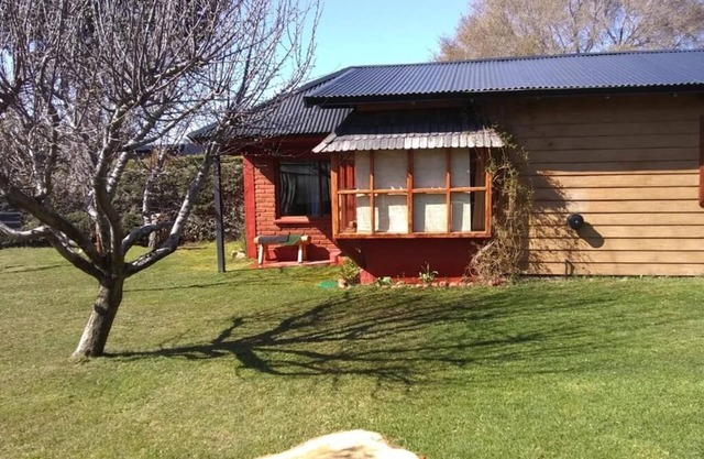 Beautiful Cabin a few meters from the Lake