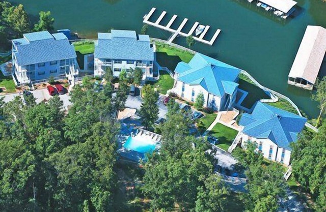 Beautiful 1 bedroom unit at resort, sleeps 4