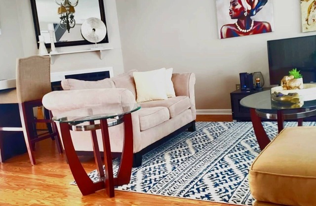 Beautiful 2 bedroom home near Hospitals