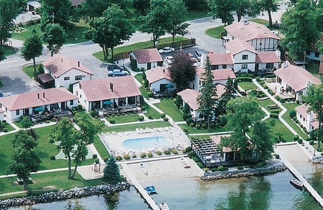 Carlos Villas Alexandria 