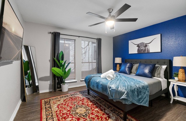 Beautiful 2BD/2BA in University Hills 0414