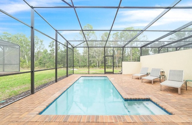 Beautiful 5BDR w/4.5 bath, private pool & resort access
