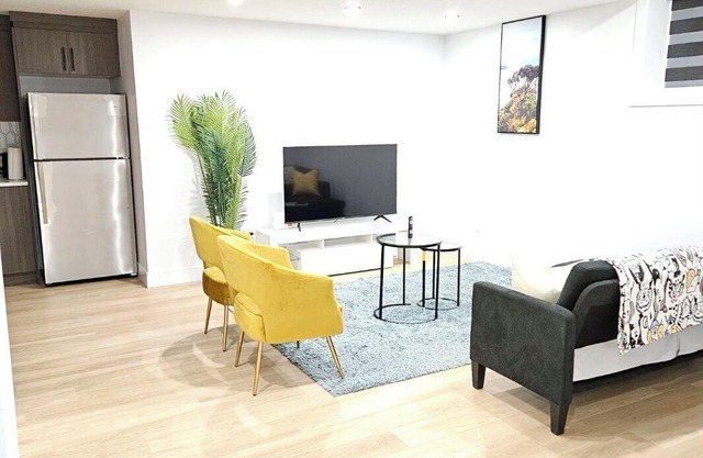 Beautiful and spacious 2bedroom basement