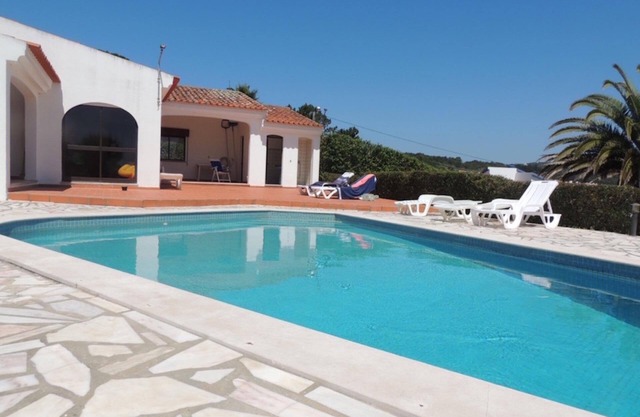 BEAUTIFUL APARTMENT FOR 6 - SPACIOUS AND LUMINOUS FACING THE LAGOON - CLOSE NAZARE