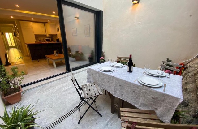 Beautiful apartment 5 minutes walk to the beach