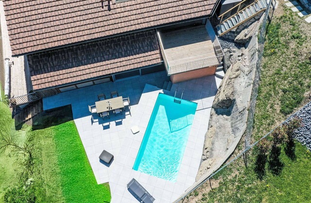 Beautiful apartment for 4 people with pool, WIFI, TV, terrace, pets allowed and panoramic view