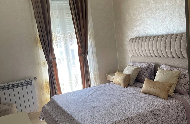 Beautiful apartment elegant bright spacious and complete with everything you need