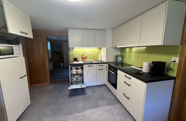 Beautiful apartment for 5 guests with TV and balcony