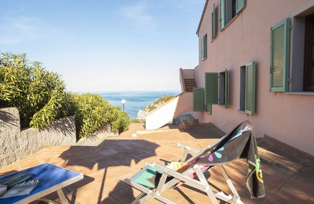 Beautiful apartment for 4 people with WIFI, A/C, TV and terrace